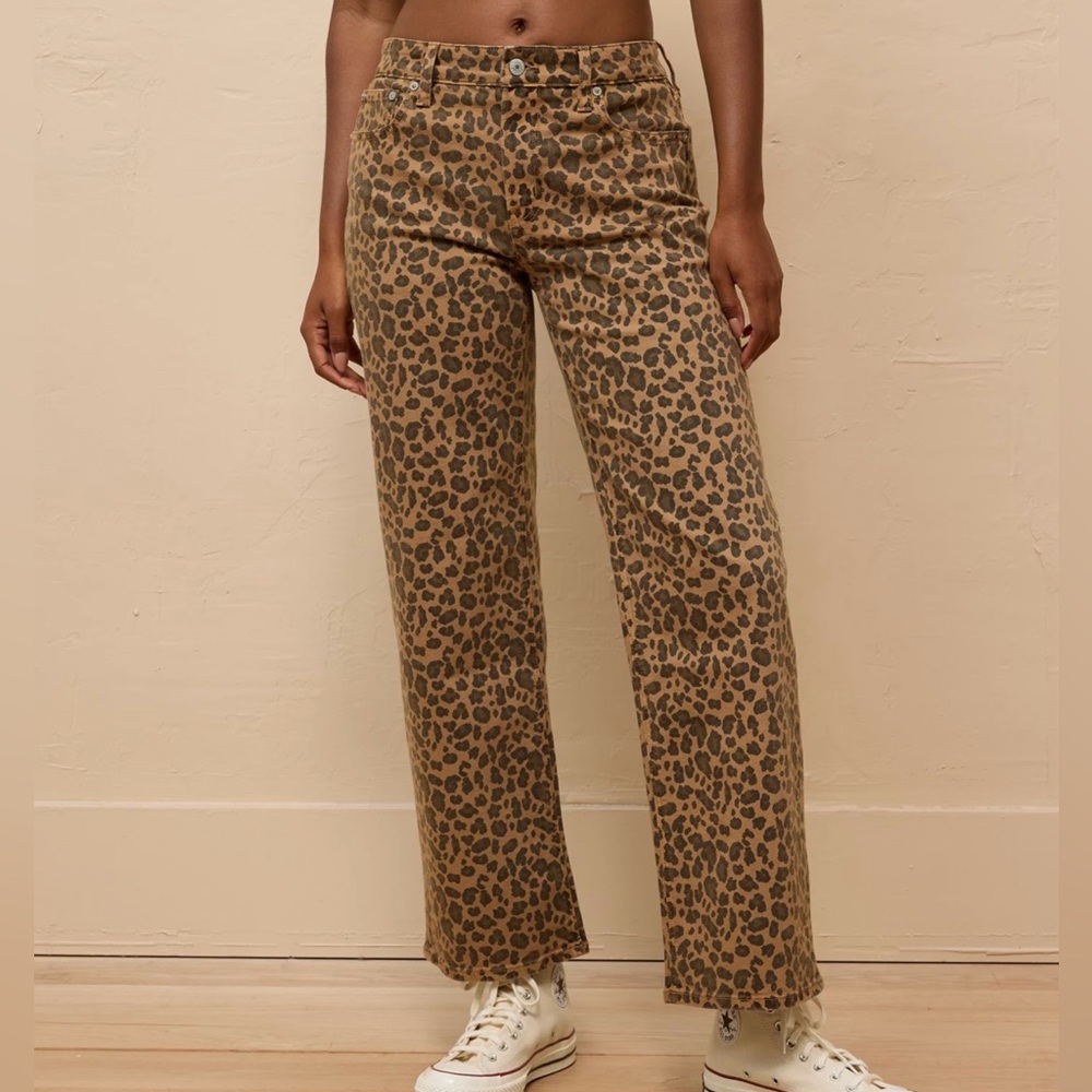 AE Stretch Leopard High-Waist Stovepipe Ankle Jean 00 Short